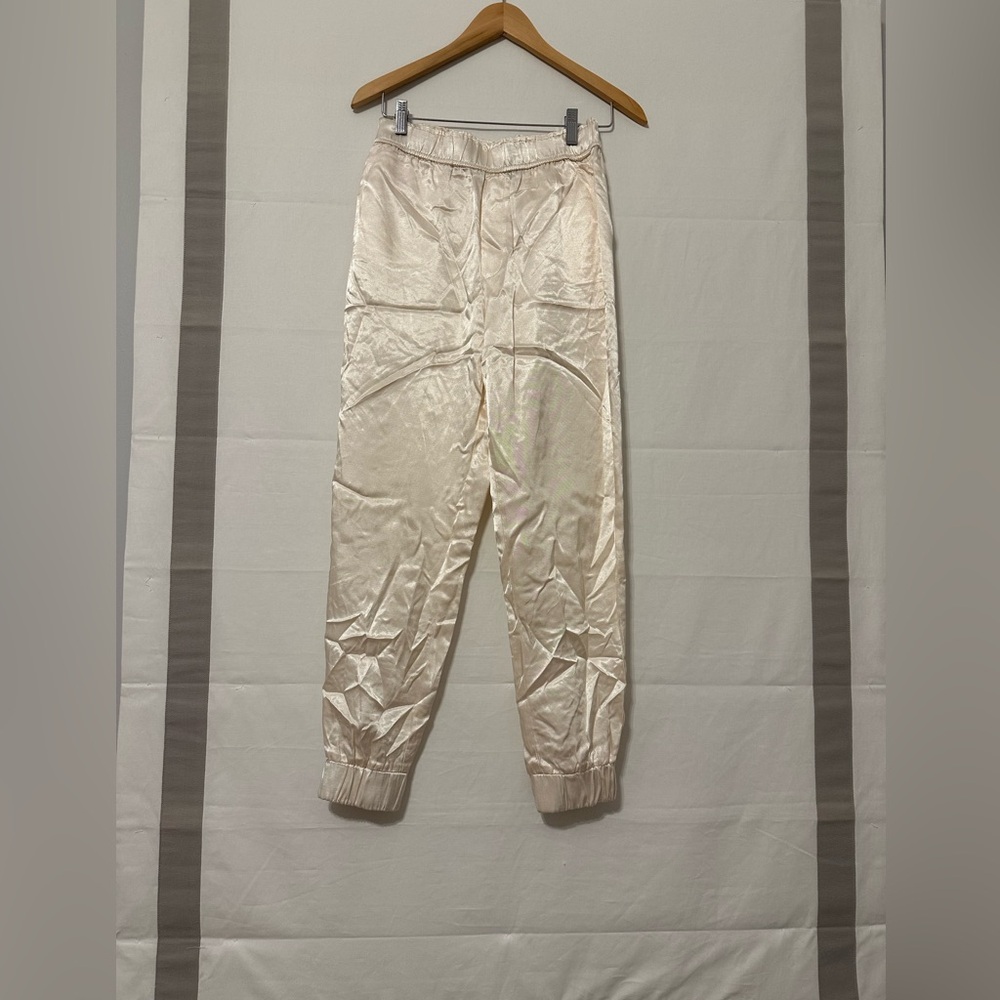 New without tags Zara Ivory Satin Trousers